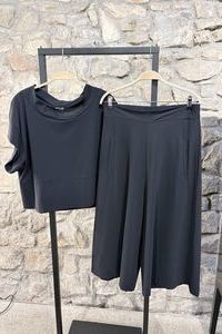 ZEITLOS Shirt & Culotte ausgestellt sensitive Fabric black