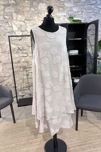 VETONO Kleid mit Applikationen VETONO Kleid mit Applikationen